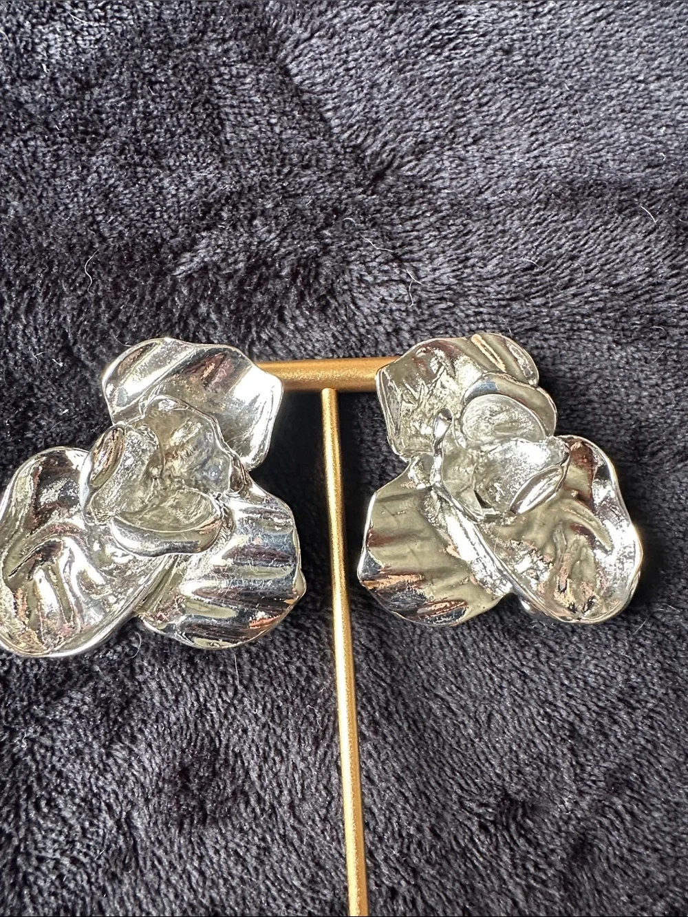Silver Floral Hair Clip - Shiny Flower Accent for Women